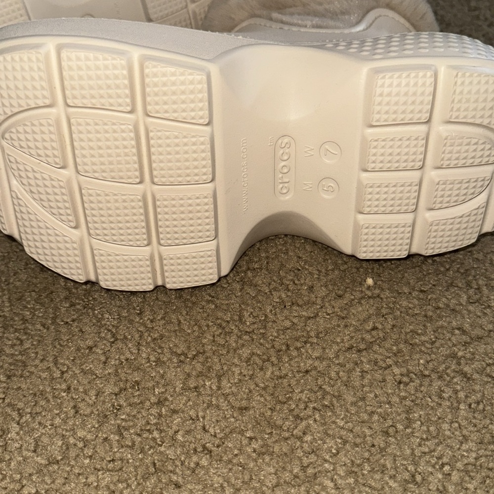 Crocs fur boots - Picture 6 of 9